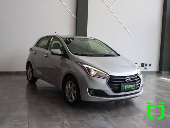 HYUNDAI HB20 1.6 PREMIUM 16V FLEX 4P AUTOMÁTICO HYUNDAI HB20 1.6 PREMIUM 16V FLEX 4P AUTOMÁTICO